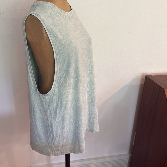 Lululemon 12 All Yours Tank Top Cloudy Wash Arctic Green sleeveless great cond - Picture 5 of 7